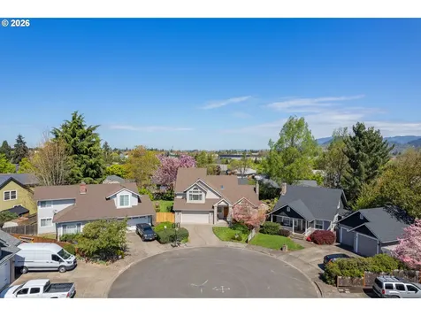 1798 Duke Court Eugene OR 97401