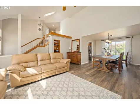 1798 Duke Court Eugene OR 97401