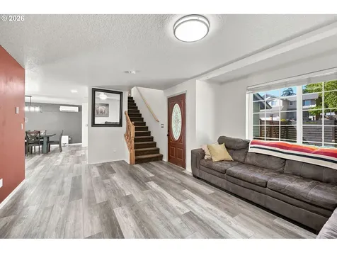 8292 NE Snowberry Loop Vancouver WA 98660