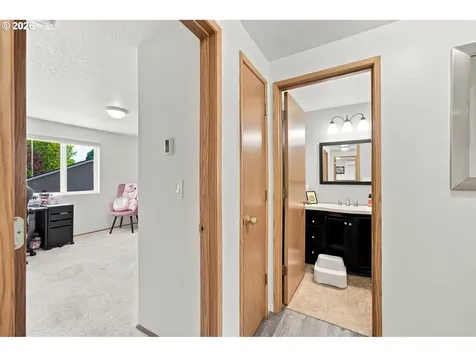 8292 NE Snowberry Loop Vancouver WA 98660