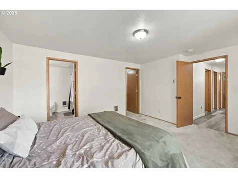 8292 NE Snowberry Loop Vancouver WA 98660
