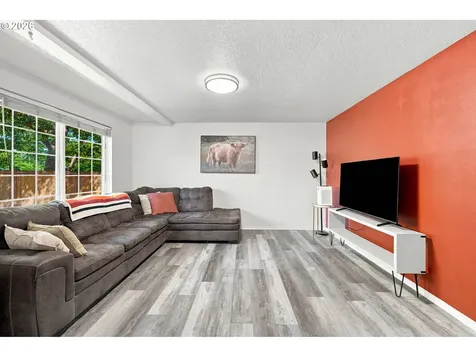 8292 NE Snowberry Loop Vancouver WA 98660