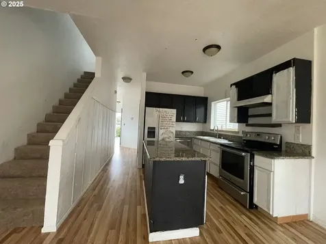 702 NE 94th Avenue Portland OR 97220