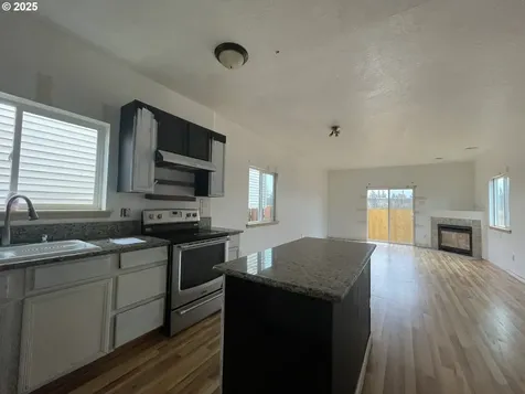 702 NE 94th Avenue Portland OR 97220