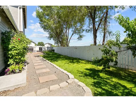 1464 SW Riverhill Drive Hermiston OR 97838