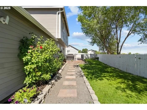 1464 SW Riverhill Drive Hermiston OR 97838