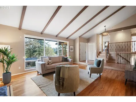 3105 SW Raleighview Drive Portland OR 97225