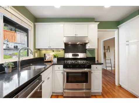 3105 SW Raleighview Drive Portland OR 97225