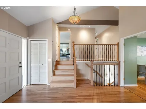 3105 SW Raleighview Drive Portland OR 97225