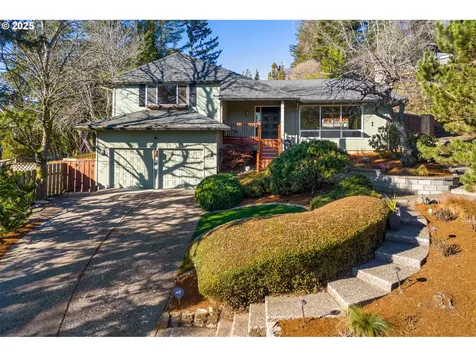 3105 SW Raleighview Drive Portland OR 97225