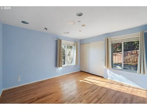 3105 SW Raleighview Drive Portland OR 97225