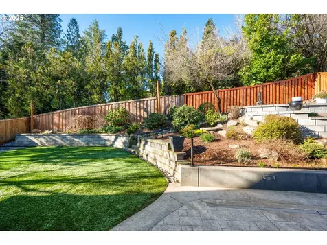 3105 SW Raleighview Drive Portland OR 97225