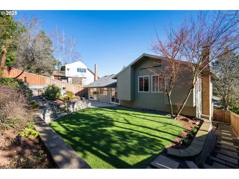 3105 SW Raleighview Drive Portland OR 97225