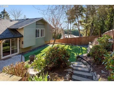 3105 SW Raleighview Drive Portland OR 97225