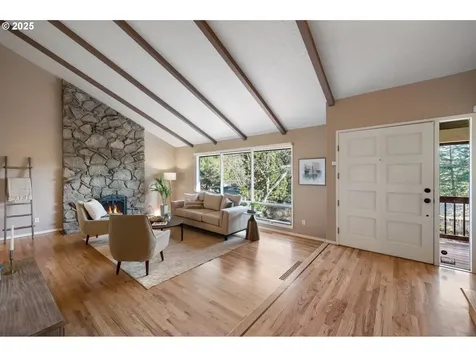 3105 SW Raleighview Drive Portland OR 97225