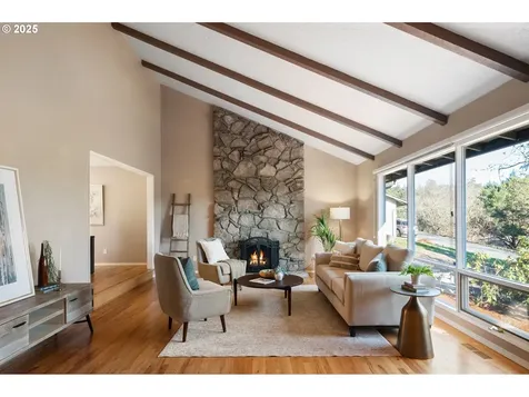 3105 SW Raleighview Drive Portland OR 97225