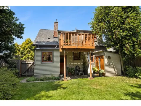 6320 SE Division Street Portland OR 97206