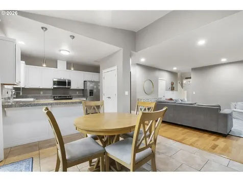 9250 SW Sagert Street Tualatin OR 97062