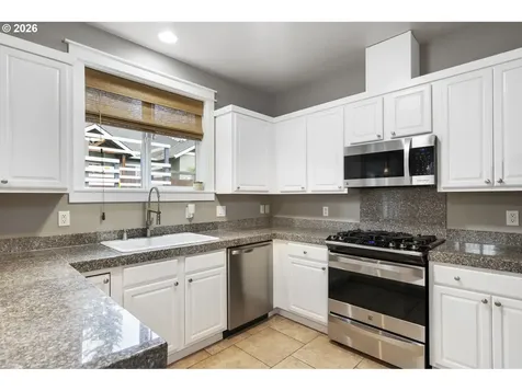 9250 SW Sagert Street Tualatin OR 97062