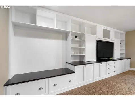 9250 SW Sagert Street Tualatin OR 97062