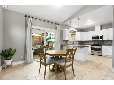 9250 SW Sagert Street Tualatin OR 97062