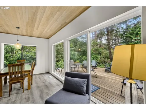 4175 N Highway 101 Depoe Bay OR 97341