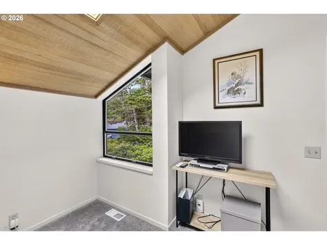 4175 N Highway 101 Depoe Bay OR 97341