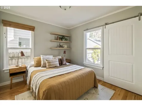 6829 SE Knight Street Portland OR 97206