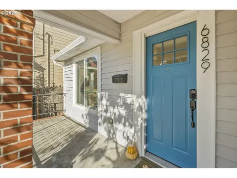 6829 SE Knight Street Portland OR 97206
