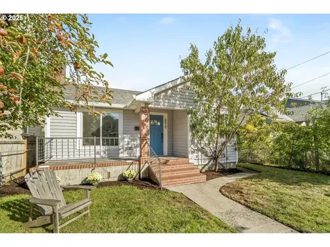 6829 SE Knight Street Portland OR 97206