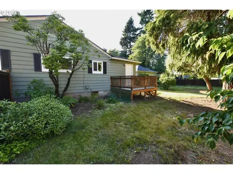 9029 NE Webster Street Portland OR 97220