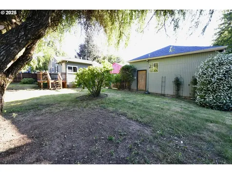 9029 NE Webster Street Portland OR 97220