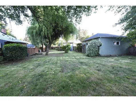 9029 NE Webster Street Portland OR 97220