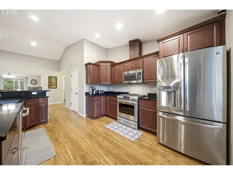 946 Paine Road Castle Rock WA 98611