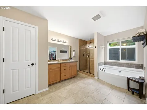 946 Paine Road Castle Rock WA 98611