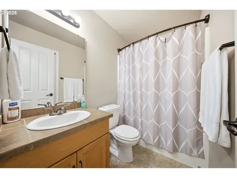 946 Paine Road Castle Rock WA 98611