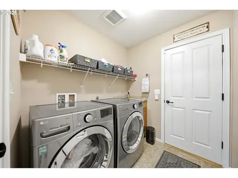 946 Paine Road Castle Rock WA 98611