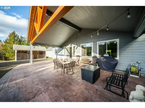 946 Paine Road Castle Rock WA 98611