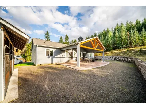 946 Paine Road Castle Rock WA 98611