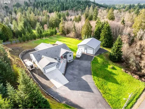 946 Paine Road Castle Rock WA 98611