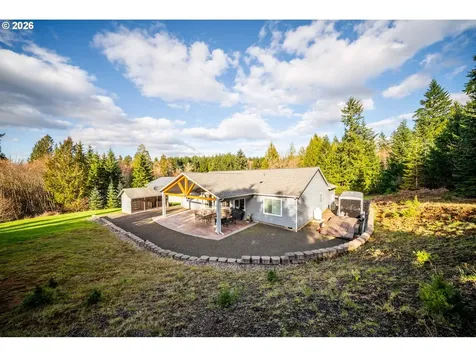 946 Paine Road Castle Rock WA 98611