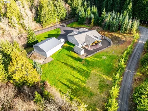 946 Paine Road Castle Rock WA 98611