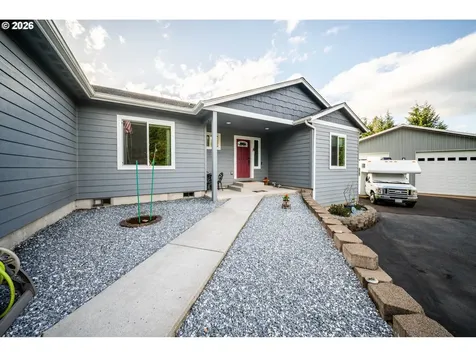 946 Paine Road Castle Rock WA 98611