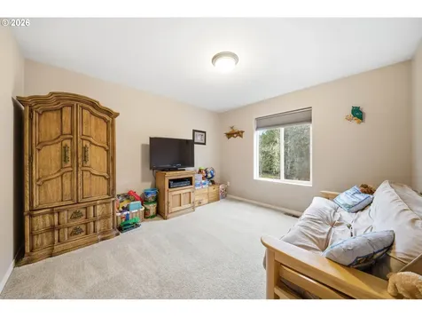946 Paine Road Castle Rock WA 98611