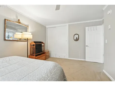 535 NE Bridgeton Road Portland OR 97211