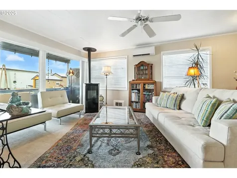 535 NE Bridgeton Road Portland OR 97211