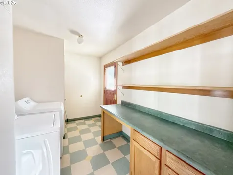 217 NE 192nd Avenue Portland OR 97230