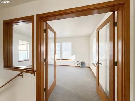 217 NE 192nd Avenue Portland OR 97230