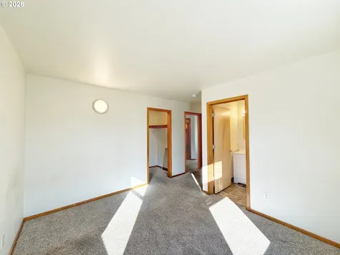217 NE 192nd Avenue Portland OR 97230