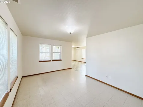 217 NE 192nd Avenue Portland OR 97230